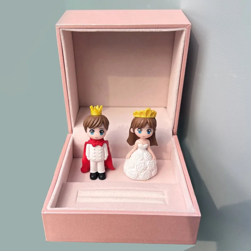 boîte bijoux rose velours contemporaine deux figurines deux anneaux