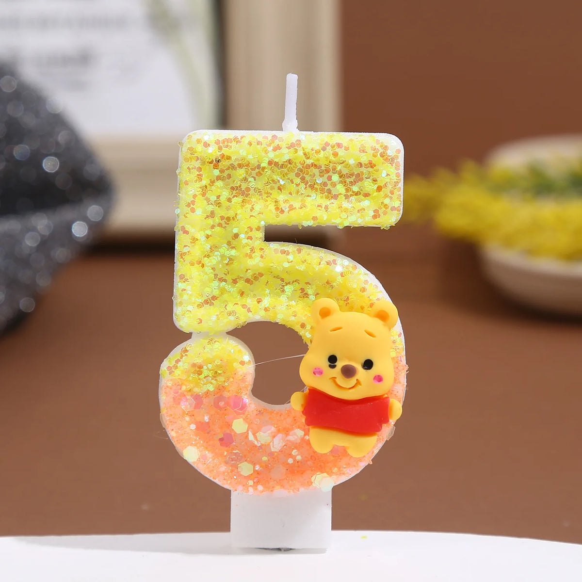 bougies anniversaire chiffre winnie ourson sequins dorés jaune orange blanc