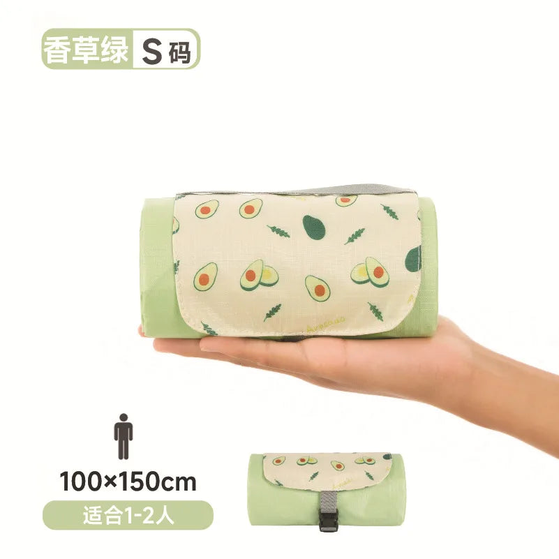 tapis pique nique pliable imperméable vert clair motif animalier sac rangement