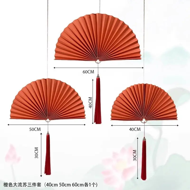 éventail pliant décoratif papier rouge bleu marine doré chinois traditionnel pompon cordelette