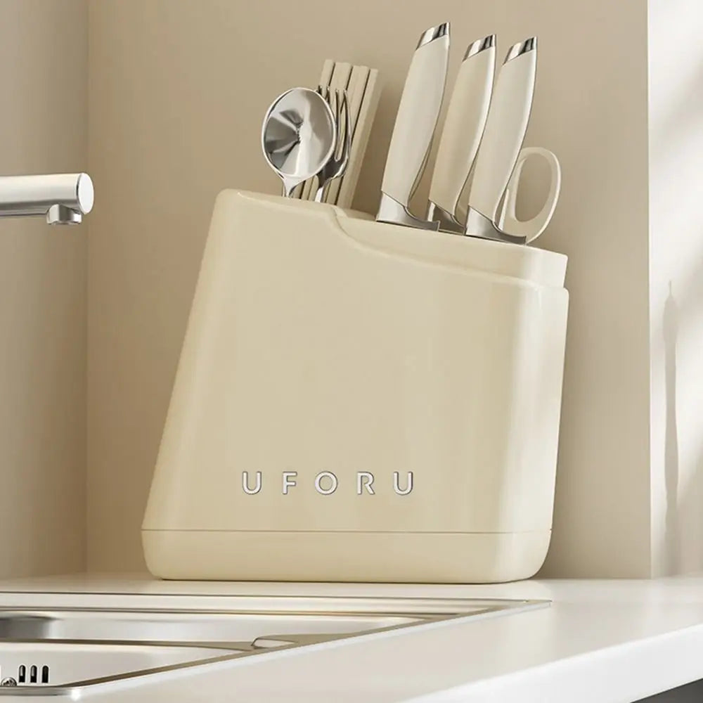 rangement couteaux moderne couleur beige vert rouge organise ustensiles cuisine spatules fourchette cuillère