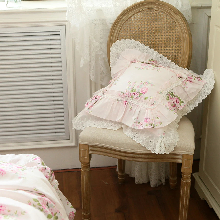 housses coussin fleur rose feuilles vertes vintage romantique opalescent adhésif rubans blancs coton carré