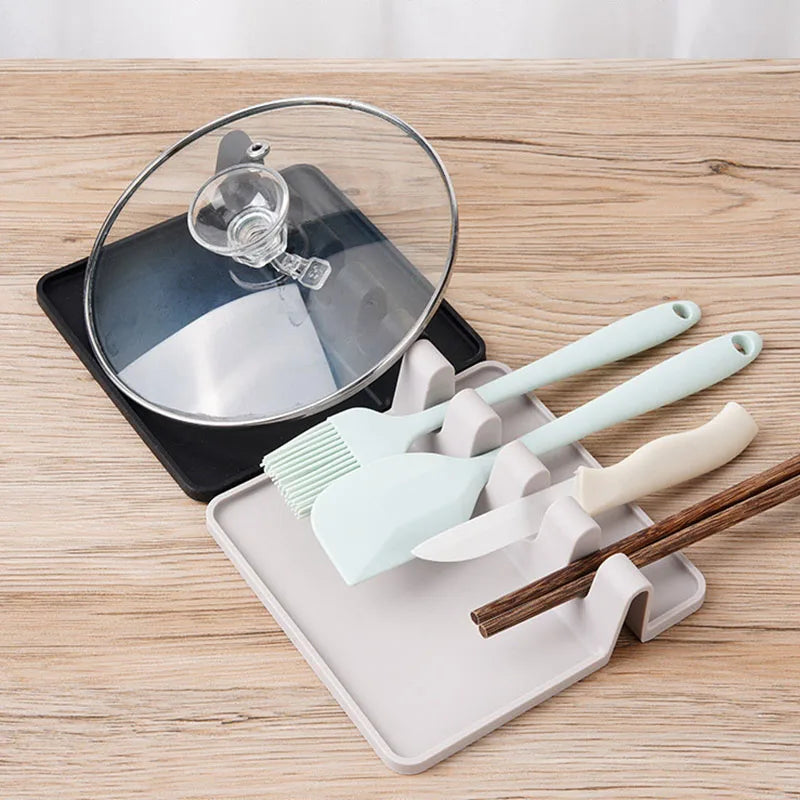 porte couverts adhésifs modernes silicone gris rouge noir cuillère spatule baguettes poêle couvercle