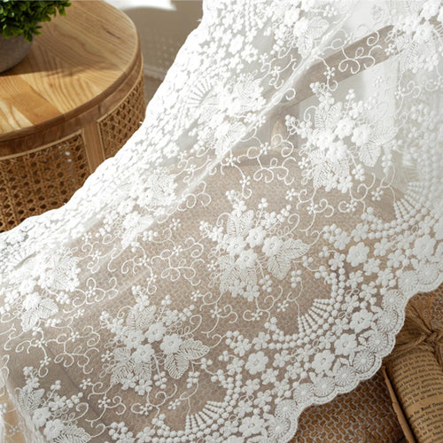 serviette table blanche broderie florale vintage coton décoration mariage thé
