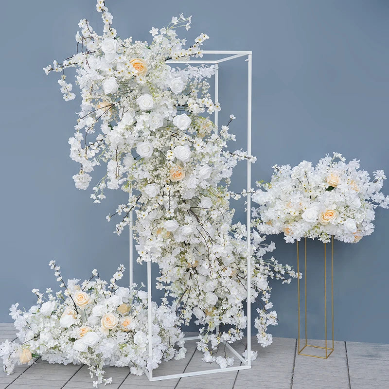 arche décorative mariage fleurs artificielles roses blanches classique romantiqueextérieur usage décoration maison
