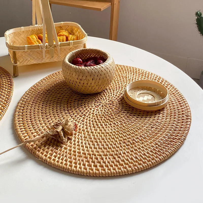 tapis ovale rond tressé rustique bohème nappe rotin naturellement coloré set table respectueux environnement