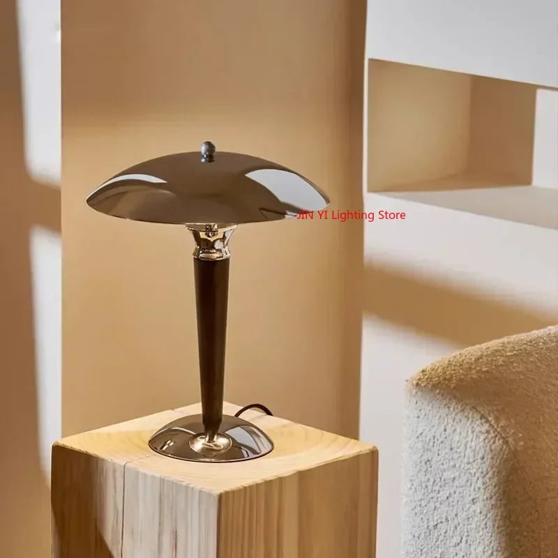 lampe table moderne noir marron métal poli bois éclairage led sans ombre interrupteur bouton