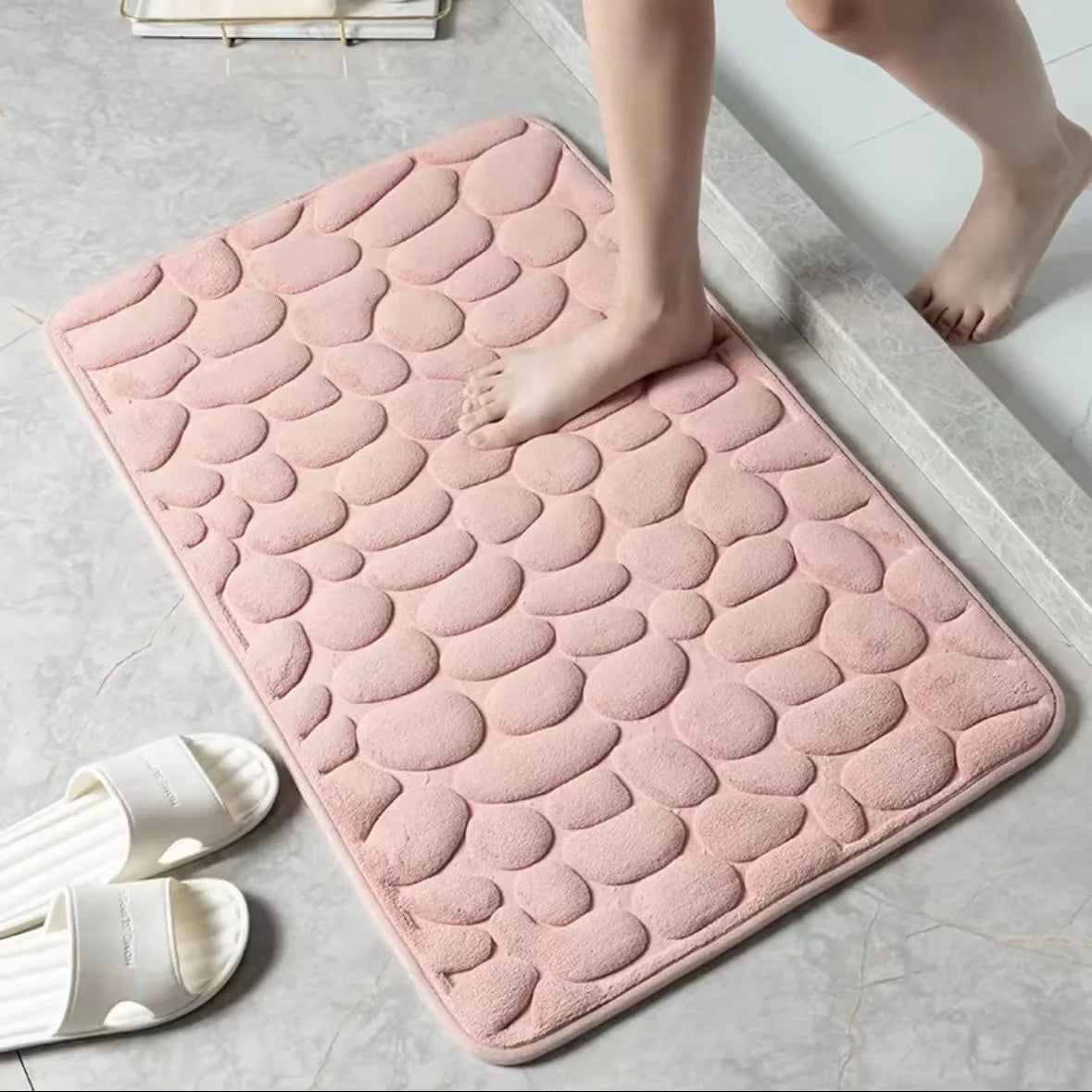 tapis bain gris moderne texture cailloux absorption eau antidérapant polyester pvc machine wash oblong