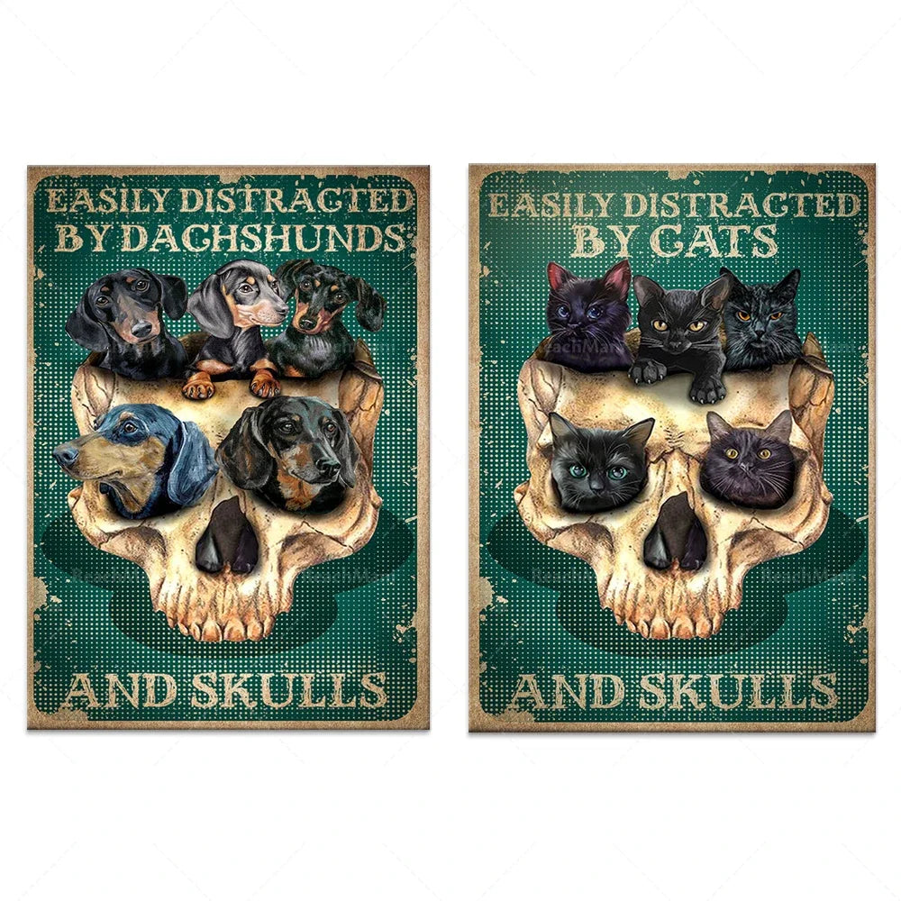 Des chiens Teckel et des chats de différentes couleurs sur un crâne, avec un texte indiquant qu'ils sont facilement distraits.