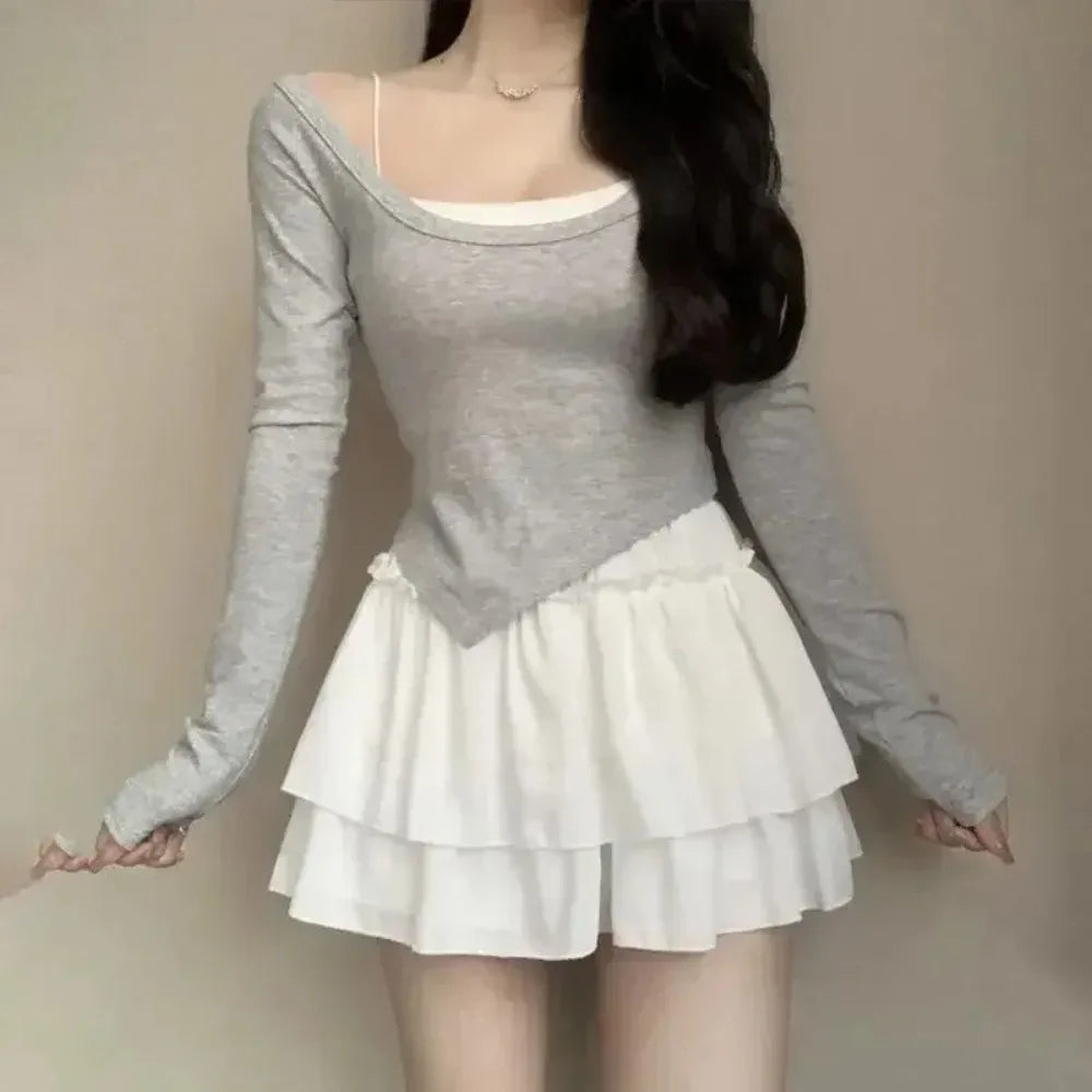 Jupe mini noire blanche rayée plissée classique élégante élastiquée dessus genou été junior femme