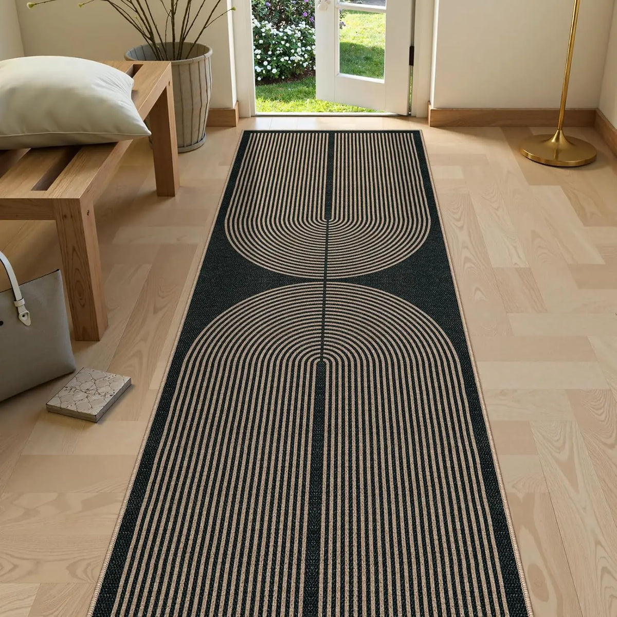 tapis moderne géométrique rayures horizontales beige noir rouge salon chambre entrée minimaliste polyester polypropylène