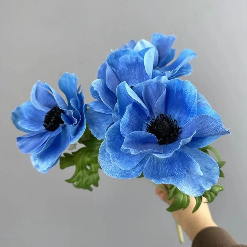 bouquet fleurs artificielles violet bleu blanc rose moderne intérieur décoration mariage anniversaire nouveau an
