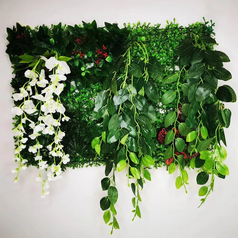 plantes artificielles vertes feuilles variées fruits rouges extérieures accrochées décoration naturelle maison exposition
