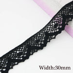 ruban dentelle noir motifs floraux classique 5mètres coton polyester soluble eau