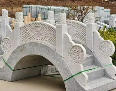 ponts decoratifs pierre sculptures florales motifs geometriques architectural asiatiqueextérieur jardin decoration