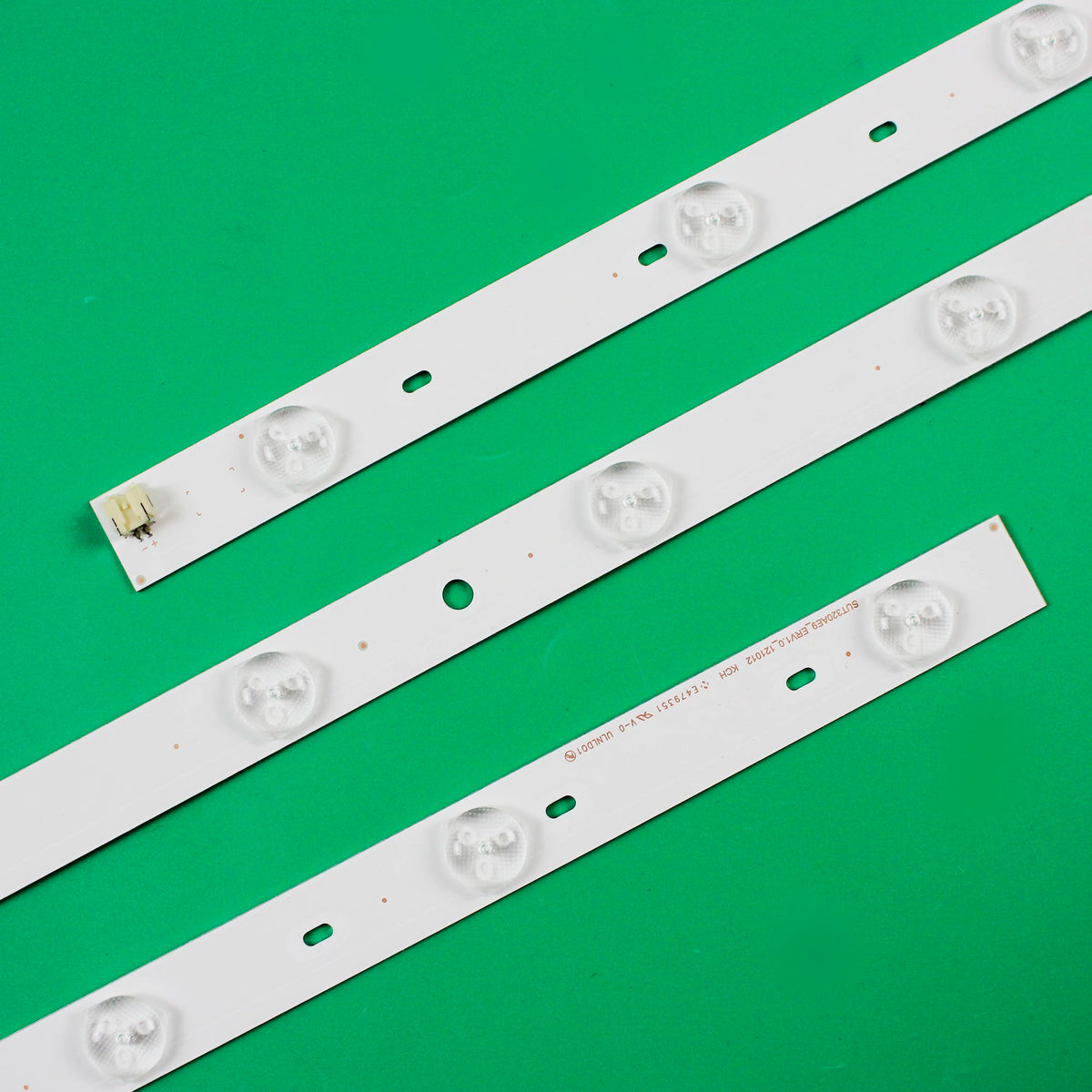 bande lumineuse led blanc ronde translucent moderne clips fixations télévision accessoire éclairage