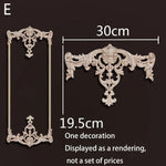 ornement mural bois blanc sculpture baroque fleurs motif classique décoration maison ancien décor
