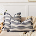 coussin housse rayé bleu marine blanc moderne pièces franges pompons décoration intérieure rustique adhésif