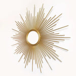 miroir decoratif or rayonnant vase transparent bouquet fleurs artificielles glamour chambre