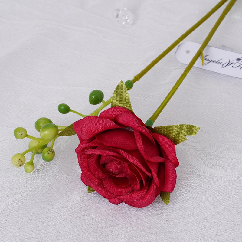 Bouquet fleurs artificielles roses blanches rouges violettes orange classique decoration table mariage événement