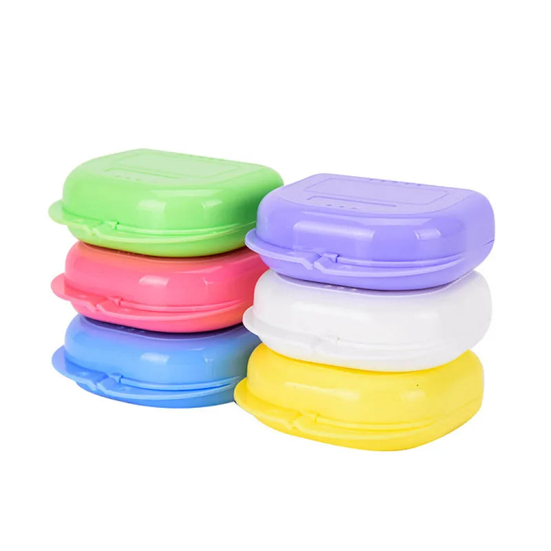 boîtes pilules pratique vert rose violet blanc jaune respectueuses environnement compactes stockage organisation dents