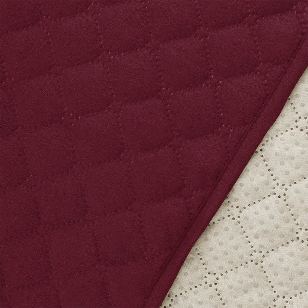 Housse chaise quiltée moderne polyester antidérapante rouge bordeaux beige bleu marine
