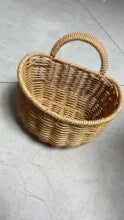 panier marron clair tressé traditionnel opacité sans fixation salon cuisine jardin