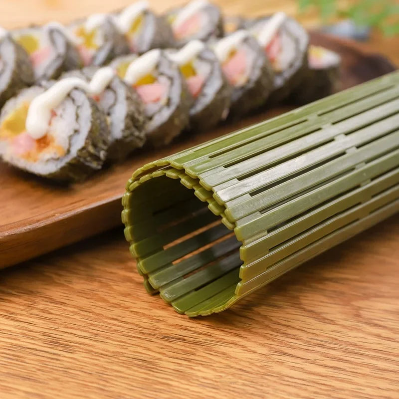 mat roulage sushi nori plastique verte rouleaux sushis riz algues viandes sauce platINOGRAPHEIQUE