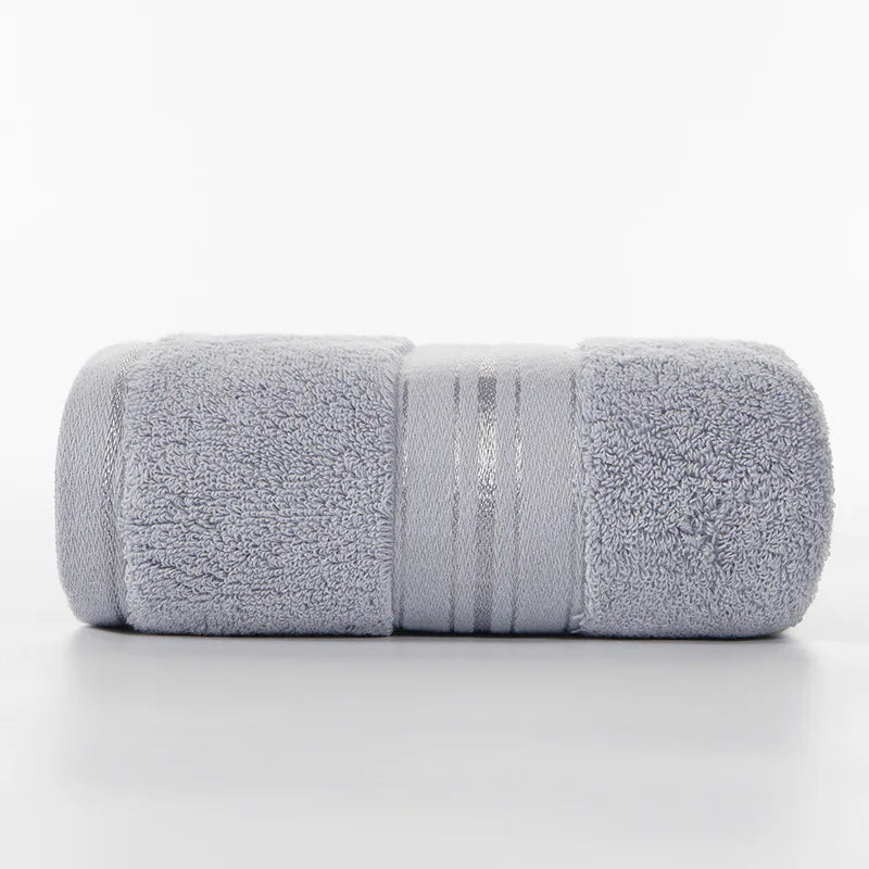 serviettes bain coton absorbantes douces rose clair gris blanc beige bleu marine rayures dorées