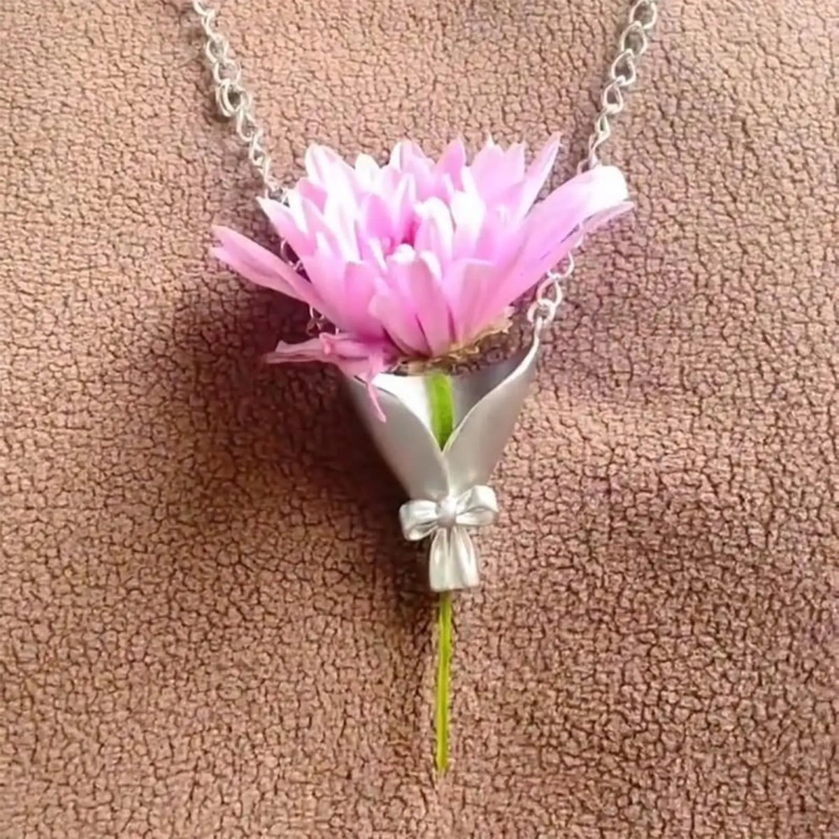 collier fleurs artificielles ruban blanc chaîne argenté moderne minimaliste sorties femmes CREATIVITE TOUJOURS ELEGANTE