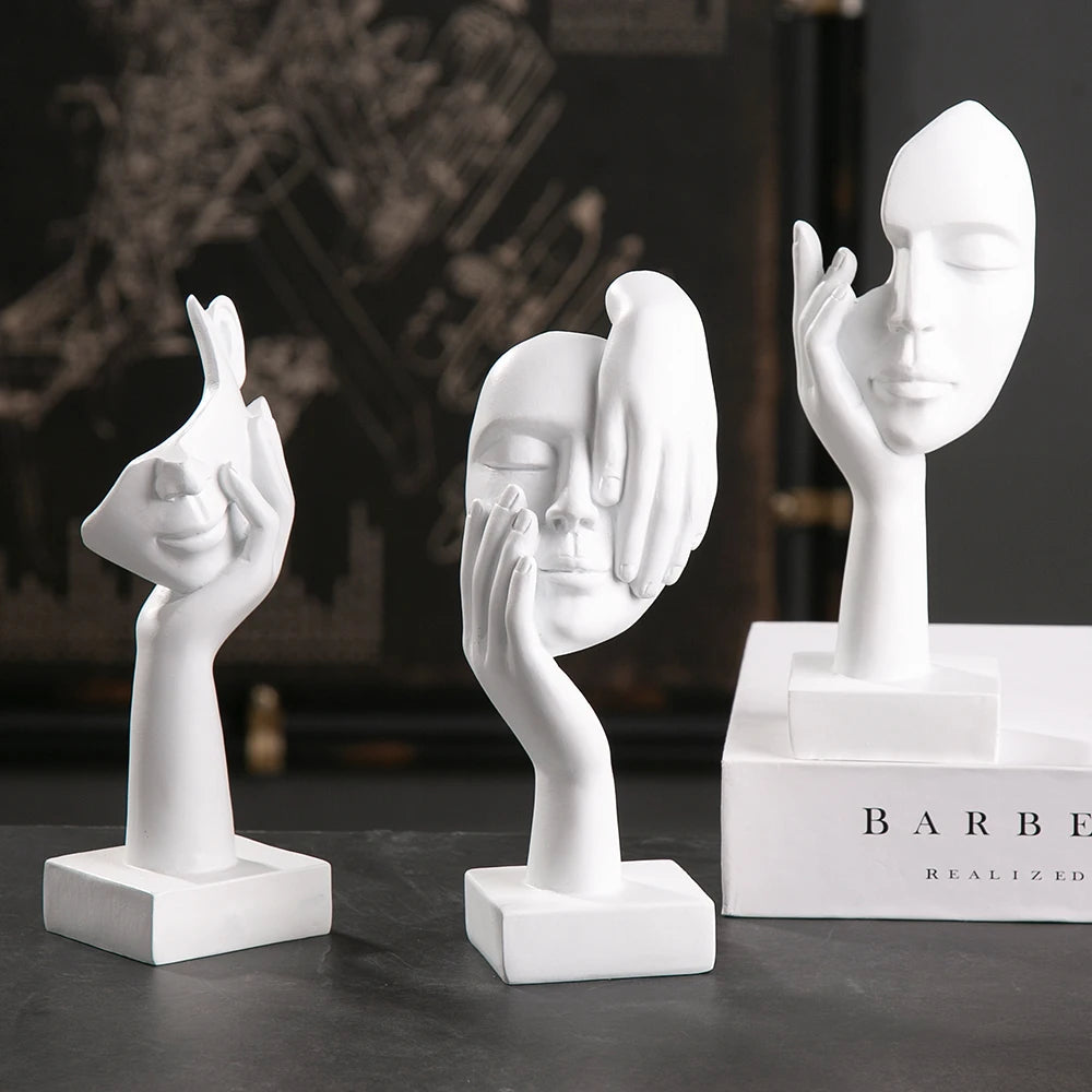statuettes décoratives visage humain noir blanc doré modernes minimalistes abstraites contemporaines base carrée livres
