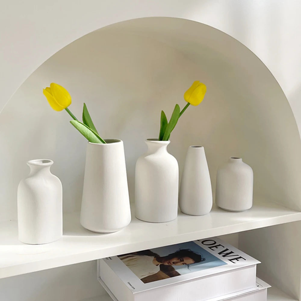 organisateur fleurs vase silicone moderne minimaliste tulipes ranoncules eucalyptus decoration maison blanc jaune orange