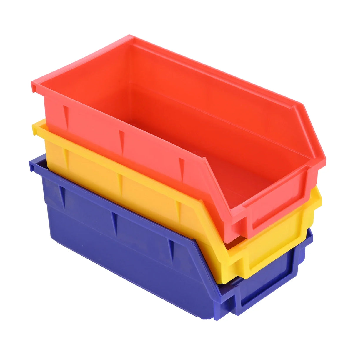 Rangement d'accessoires dans des boîtes orange et bleues
