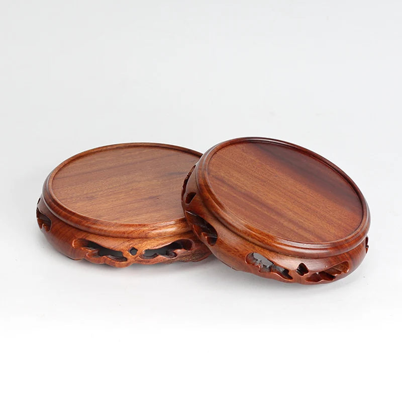 support bois marron sculpté artisanal traditionnel objets ronds décoration intérieure classique luxueuse