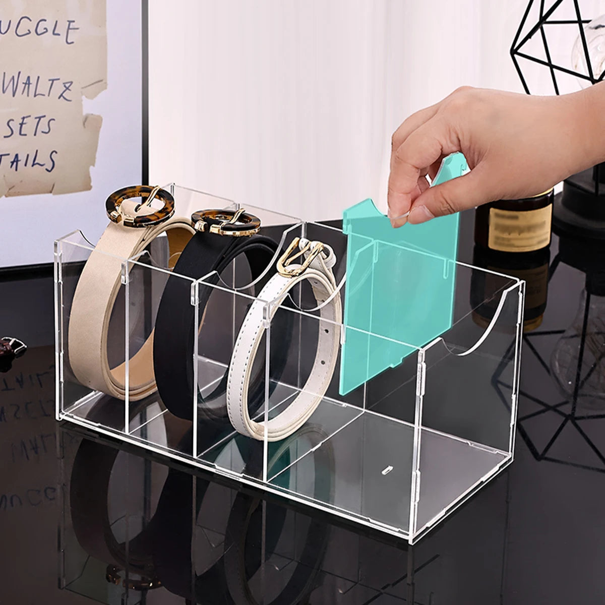 boîte rangement transparente ceintures classique moderne acrylique réutilisable boucles léopard poignée bleue organisateur garde