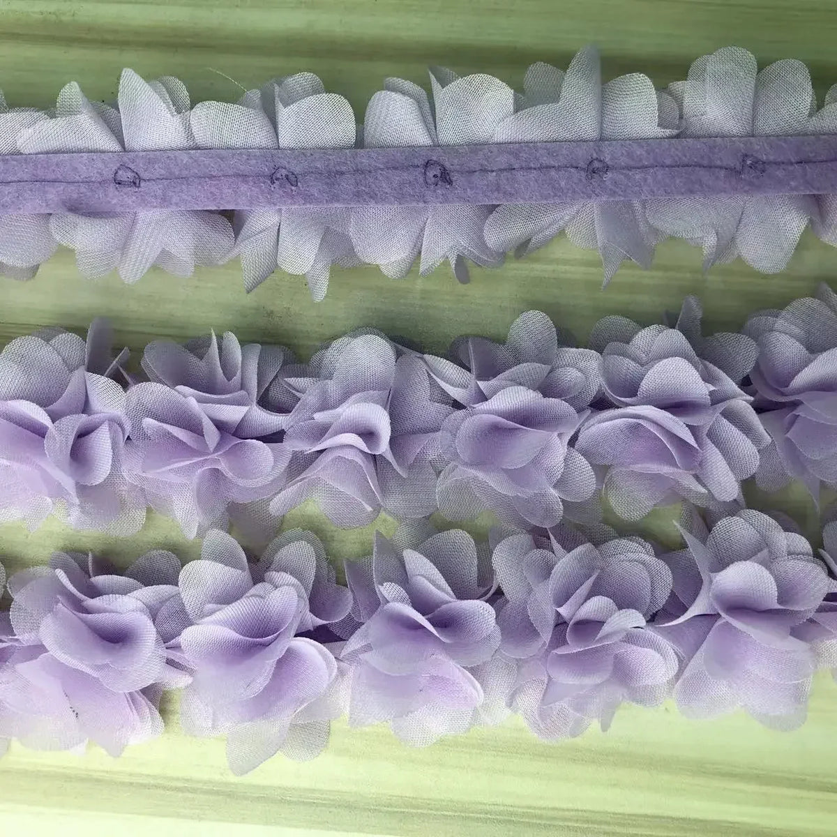 tissu dentelle fleurs ruban décor festif opac opaque organza écolo soluble gros