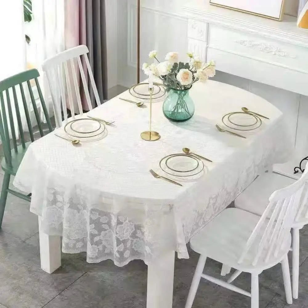 nappe table imperméable brodée dentelle blanche classique blanc bleu violet réutilisable maison