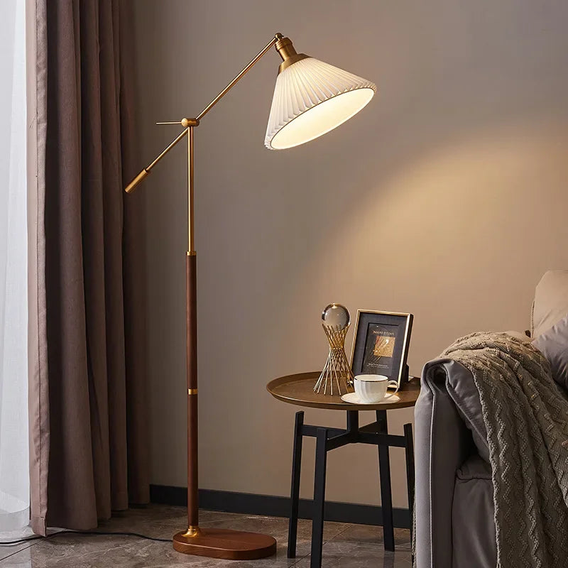 lampe sol moderne or bois ampoule e27 plissée base circulaire hauteur 125cm