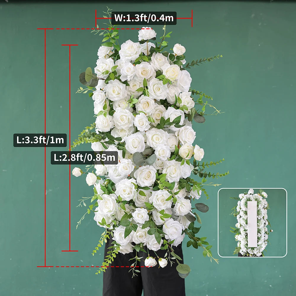 décoration mariage arrangement fleurs artificielles roses blanches feuilles vertes intérieur DIY