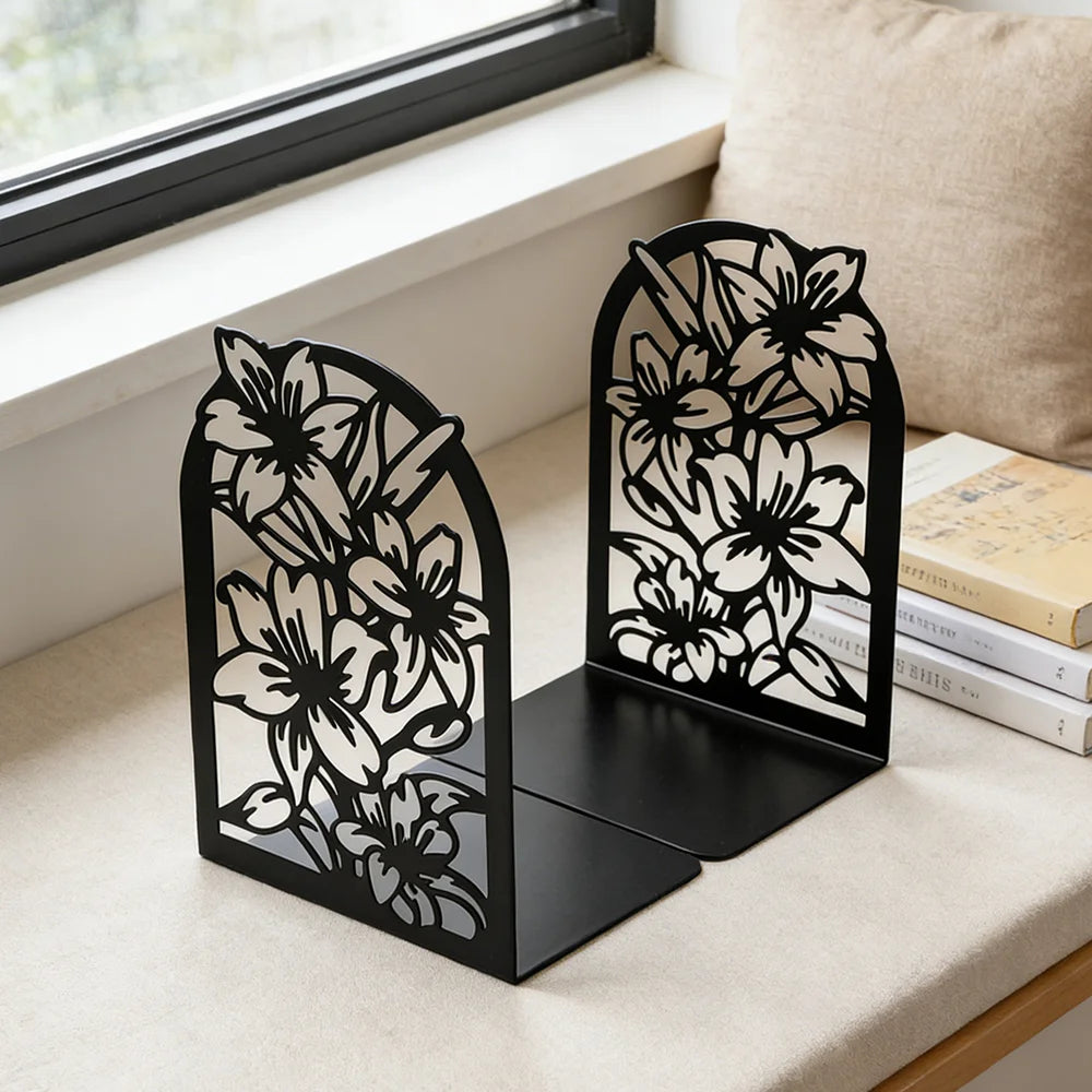 supports livres métal motif floral moderne décoration noir blanc fleurs