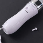 lampe torche rechargeable blanc moderne lanière fixations extérieure flux lumineux minimaliste