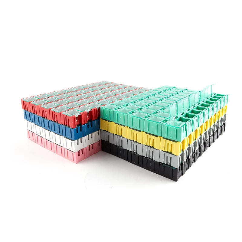 boîtes rangement électroniques transparentes vert rouge bleu jaune noir pratiques clips compactes