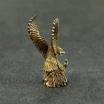 statuette aigle dorée détails fins plumage stylisé décoration artisanal opaque réaliste animal compagnie