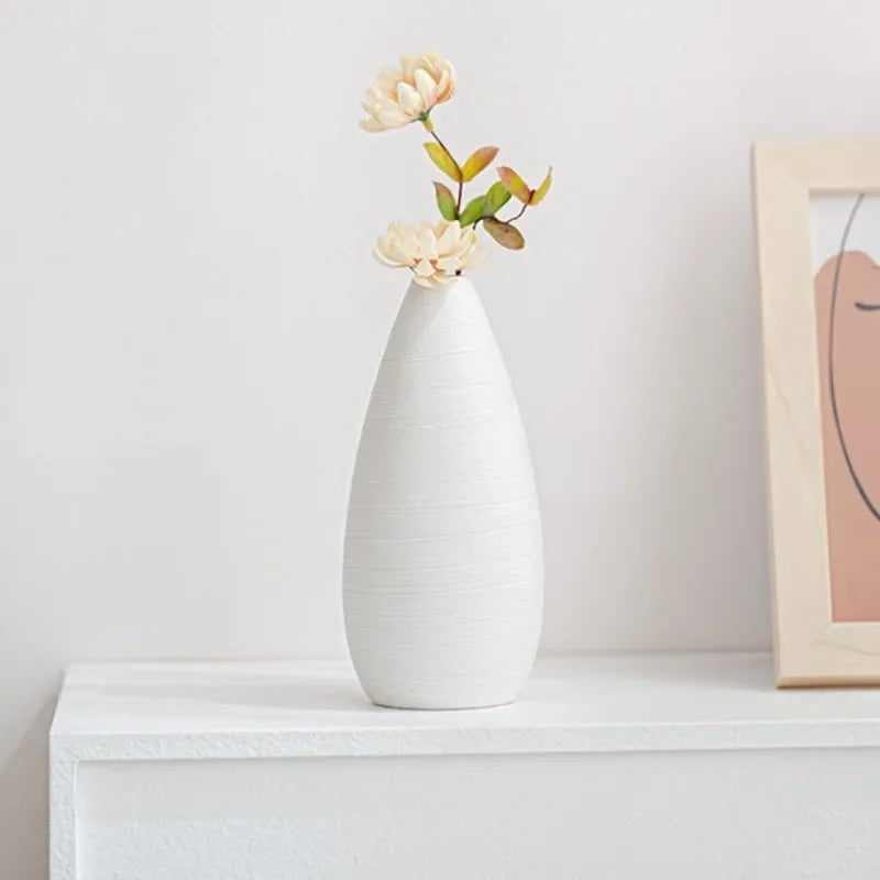 vase céramique blanc minimaliste ligne horizontale décoration intérieur table simpleOpaque