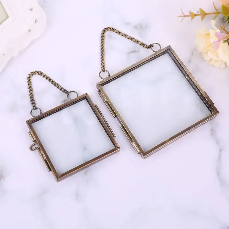 cadre photo suspendu vintage industriel verre transparent chaîne métal doré bronze DIY decoration
