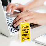 décoration humour panneau signalisation jaune noir transparent chantier leave me alone busy senior moment