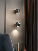 lampe murale réglable moderne argentée abat jour verre transparent minimaliste