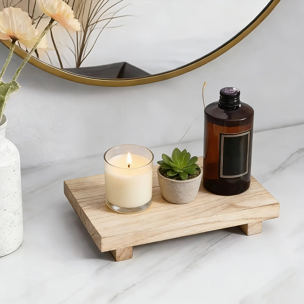 plateau bois marron minimaliste grain naturel rangement cuisine salle bain cosmétiques présentation