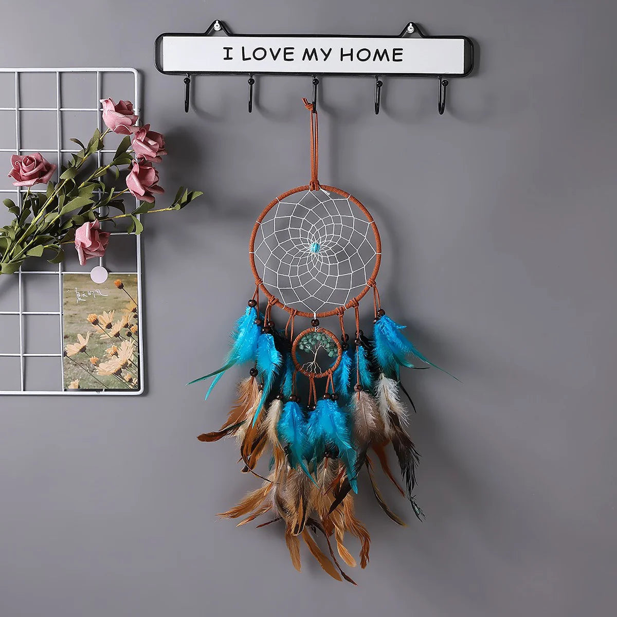 attrape rêves ethnique boho chic plumes colorées marron décoration murale moderne