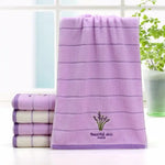 serviettes bain brodées fleurs violettes bordure rayée coton doux visage mains ensemble violet blanc